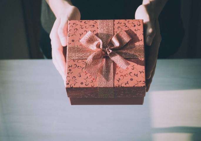 THE ALLURE OF LEATHER ACCESSORIES: THE IDEAL GIFT CHOICE